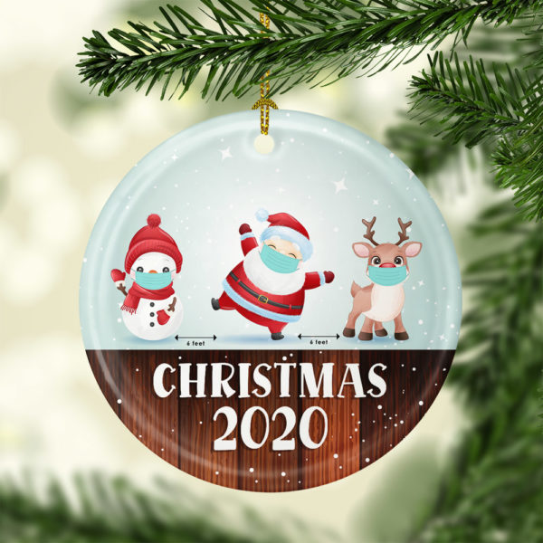 Funny 6 Feet Social Distance Merry Christmas Ornament - Cool Santas Gift 2020 Decorative Christmas Ornament - Funny Holiday Gift