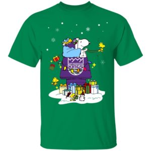 Sacramento Kings Santa Snoopy Wish You A Merry Christmas Shirt