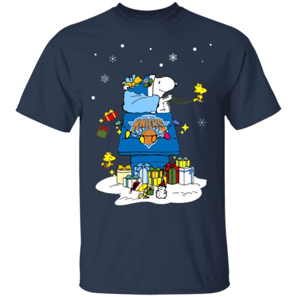 New York Knicks Santa Snoopy Wish You A Merry Christmas Shirt
