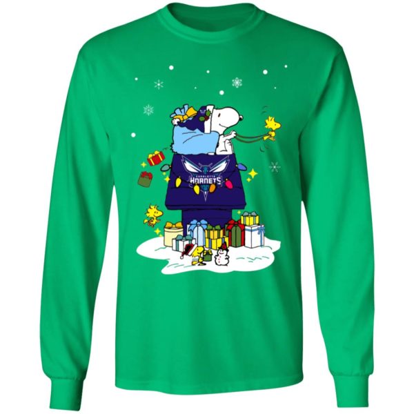 Charlotte Hornets Santa Snoopy Wish You A Merry Christmas Shirt