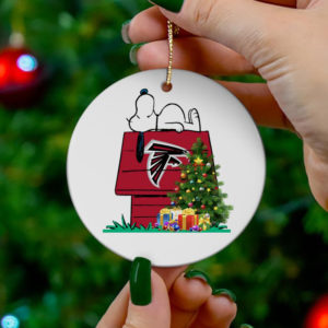 Atlanta Falcons Snoopy Christmas Circle Ornament