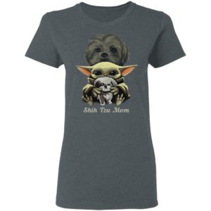 Baby Yoda Hug Shih Tzu Mom Shirt