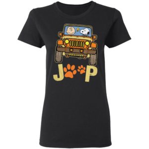 Charlie Brown And Snoopy Jeep Paw Dog Shirt