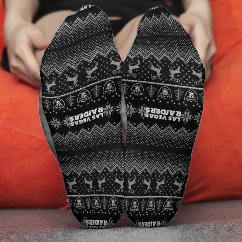 Las Vegas Raiders Adult Ugly Christmas Crew Socks