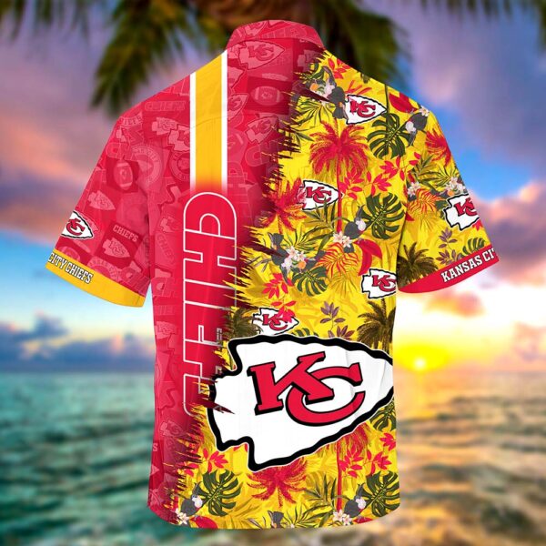 Personalized Kansas City Chiefs NFL Summer Hawaii Shirt And Shorts For Your Loved Ones 2 21.95