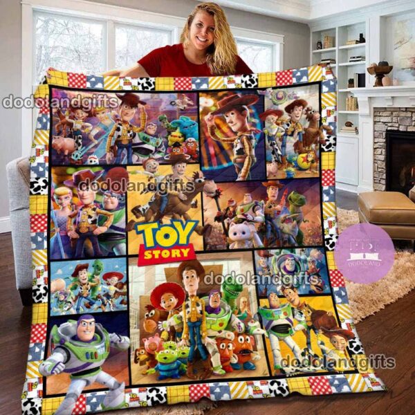 Disney Toy Story Woody Fleece Quilt Blanket