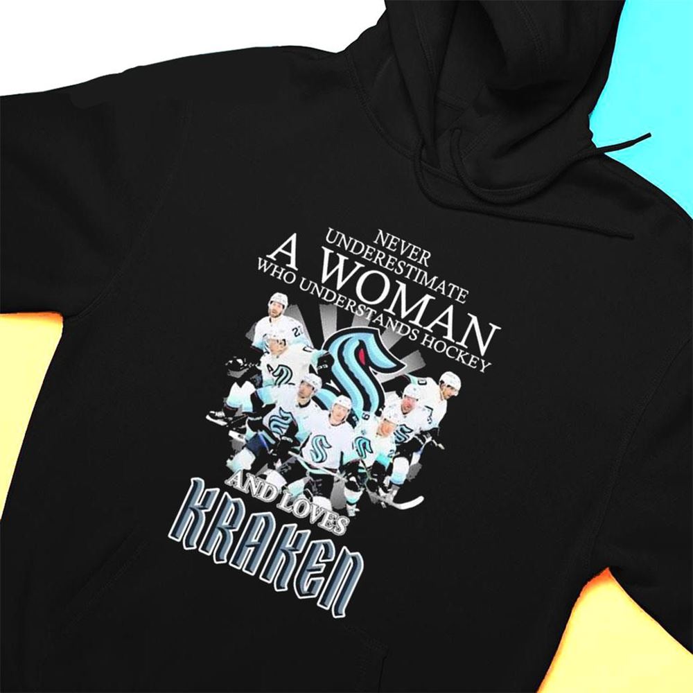 Never Underestimate A Woman Who Understands Hockey And Loves Seattle Kraken 2023 First Playoff T-shirt