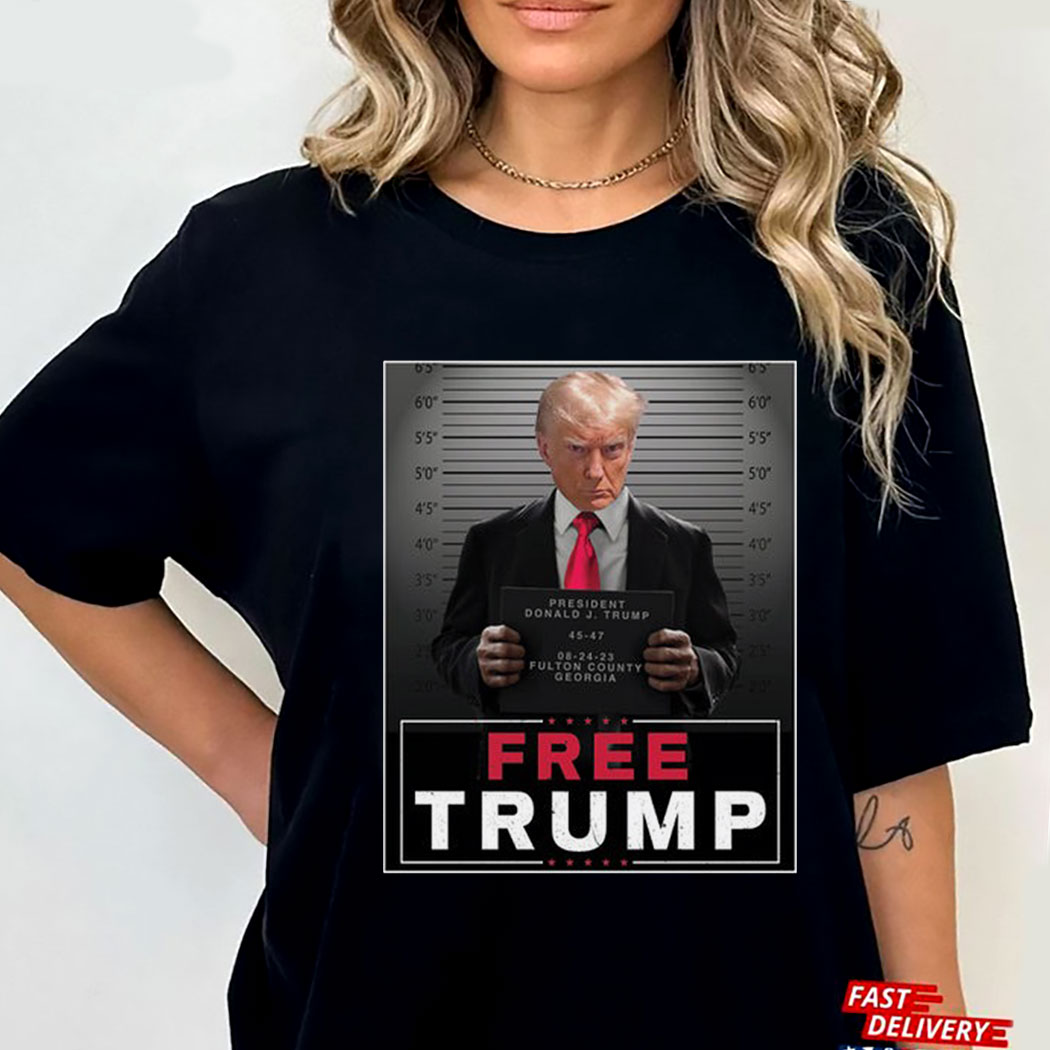 Official Free Trump Mugshot Sign T-shirt