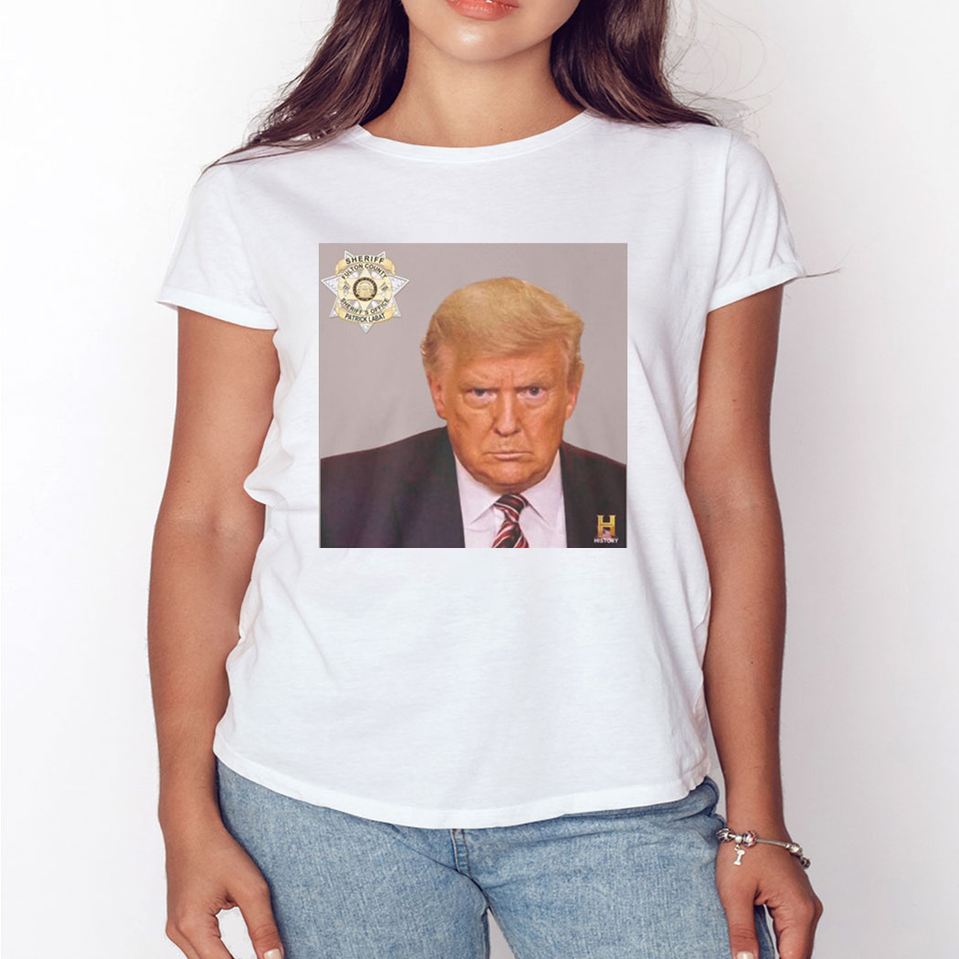 President Trump’s Official Mugshot Never Surrender T-shirt