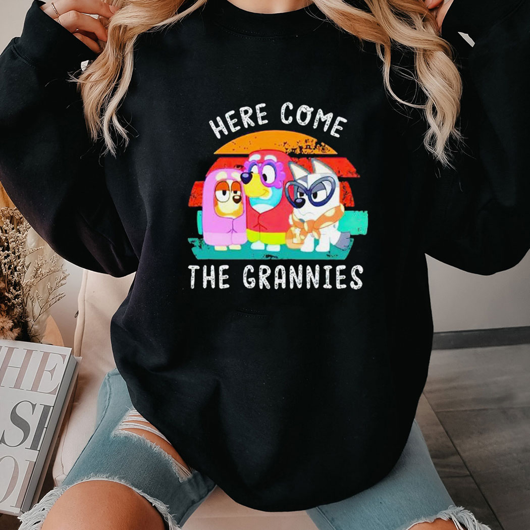 The Grannies Kids Here Come Shirt Ladies Tee