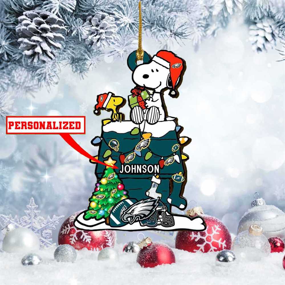 Snoopy Philadelphia Eagles Nfl Personalized Christmas Ornament