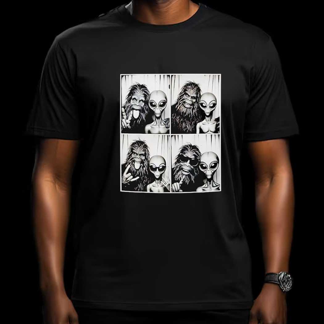 Photobooth Photo Sasquatch Ufo Bigfoot And Alien Shirt Photobooth Photo Sasquatch Ufo Bigfoot And Alien Shirt