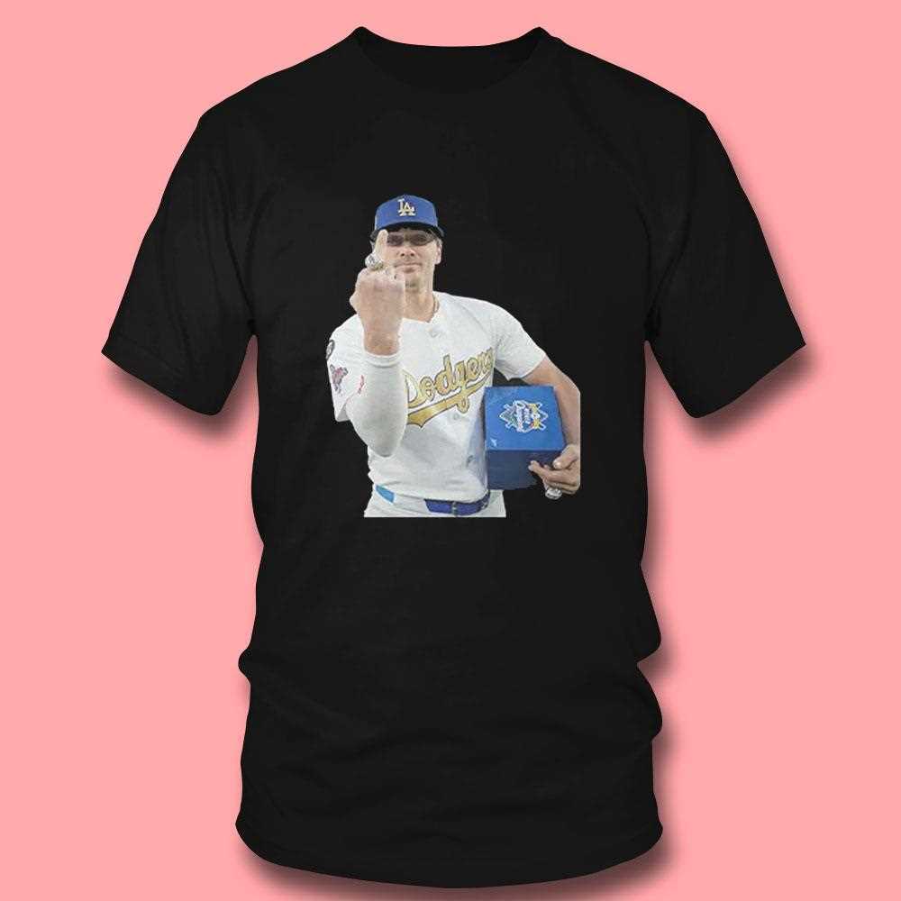 Los Angeles Dodgers Kike Hernandez Ring Middle Finger Shirt Los Angeles Dodgers Kike Hernandez Ring Middle Finger Shirt