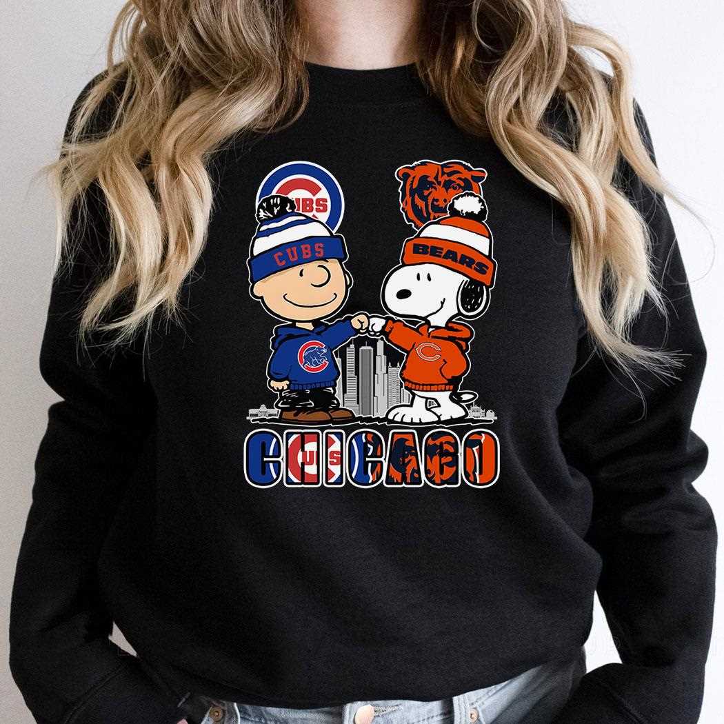Chicago Cubs And Bears Peanuts Fist Bump T-shirt Chicago Cubs And Bears Peanuts Fist Bump T-shirt