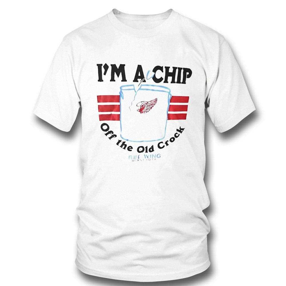 I Saw Mothman Kissing Santa Claus Christmas Tee