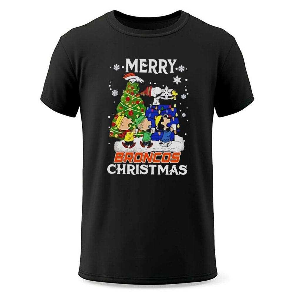 Snoopy And Friends Merry Denver Broncos Christmas Cute Cartoon Tee Snoopy And Friends Merry Denver Broncos Christmas Cute Cartoon Tee
