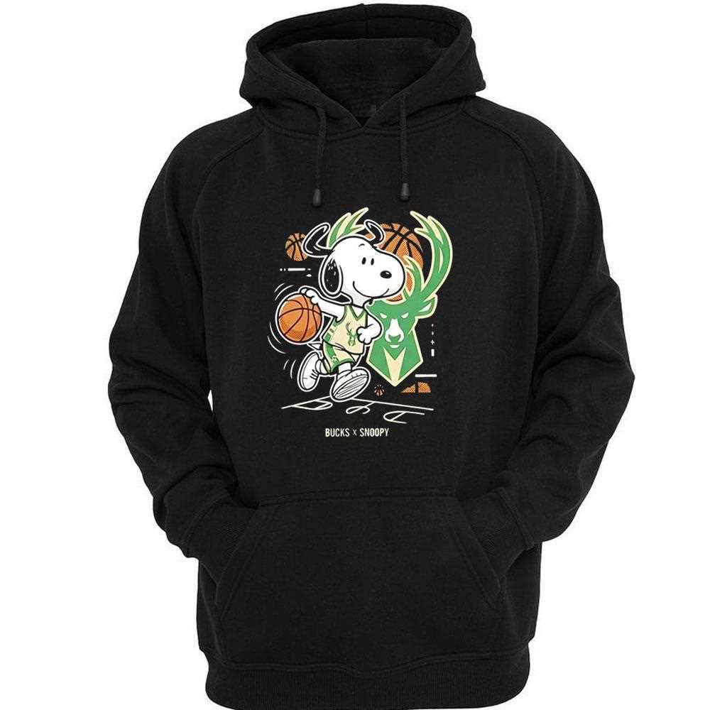 Milwaukee Bucks Snoopy Peanuts Nba Basketball Tee Milwaukee Bucks Snoopy Peanuts Nba Basketball Tee