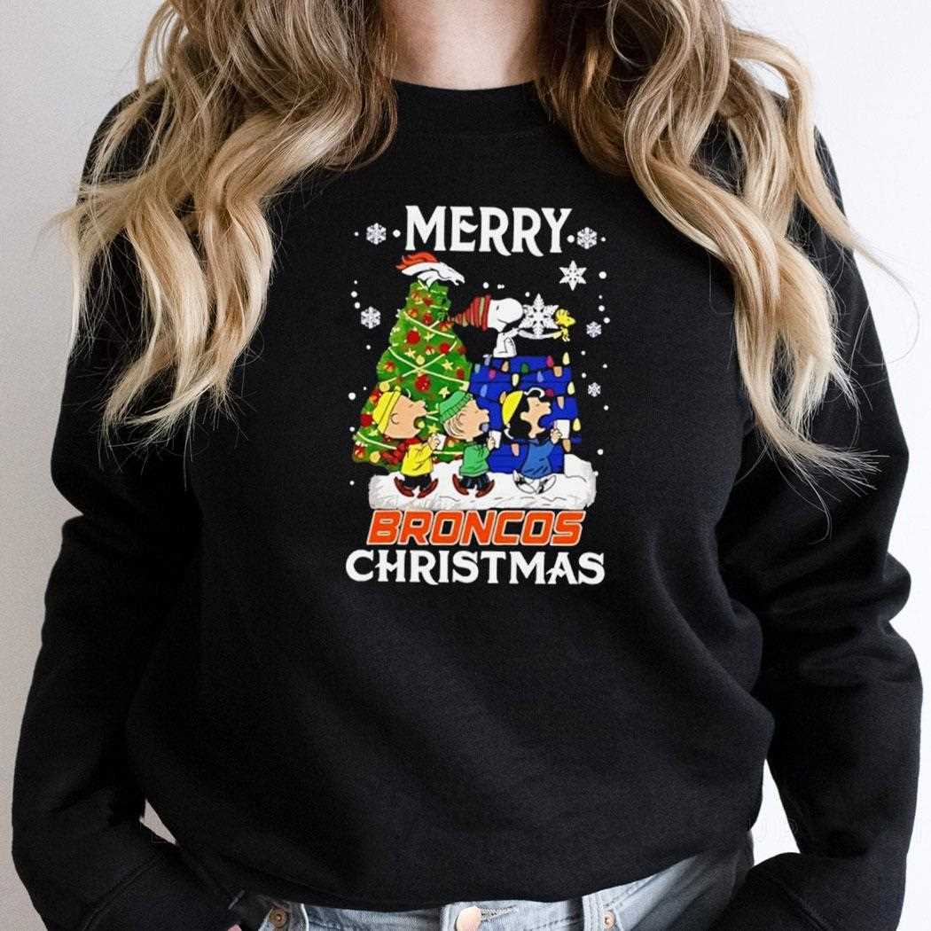 Snoopy And Friends Merry Denver Broncos Christmas Cute Cartoon Tee Snoopy And Friends Merry Denver Broncos Christmas Cute Cartoon Tee