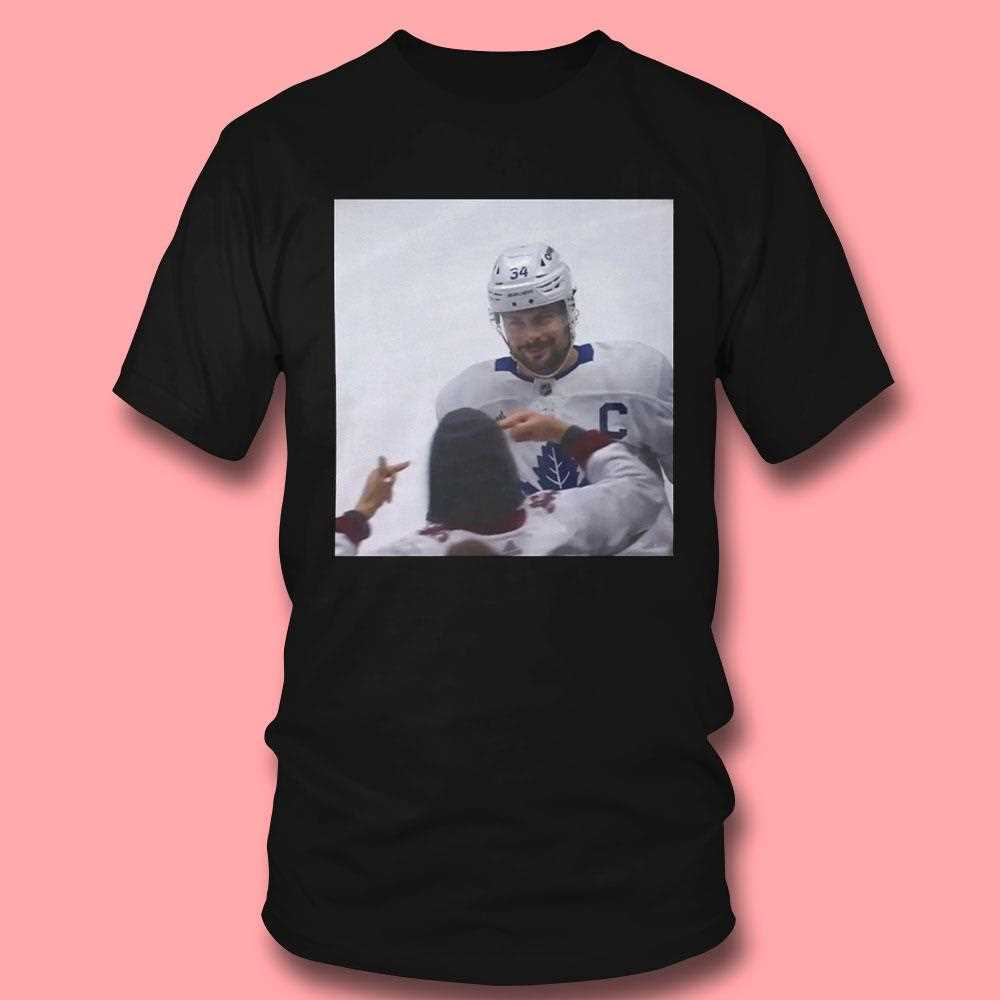 Auston Matthews Smirks At The Avs Fans Tee Auston Matthews Smirks At The Avs Fans Tee