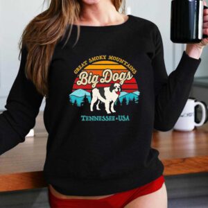 Great Smoky Mountains Big Dogs Tennessee Usa Tee 3 1.jpg